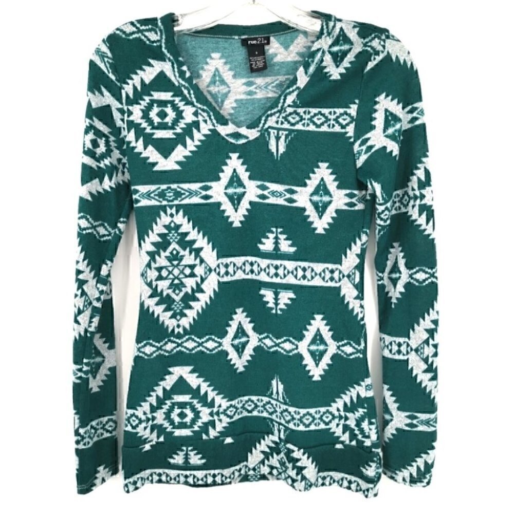 Rue 21 Women's S Boho Soft Green Tribal Sweater